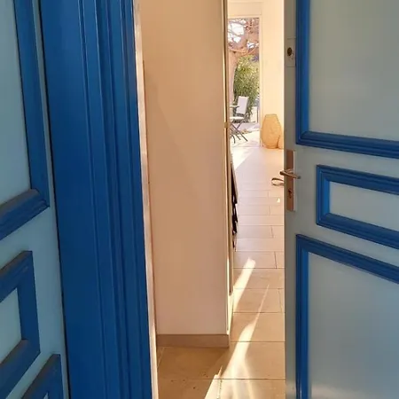 Bambou 30m From The Renovated Air-conditioned Private Car Pa * Le Grau-du-Roi