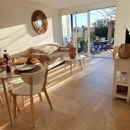 Apartment Bambou 30m From The Renovated Air-conditioned Private Car Pa Le Grau-du-Roi